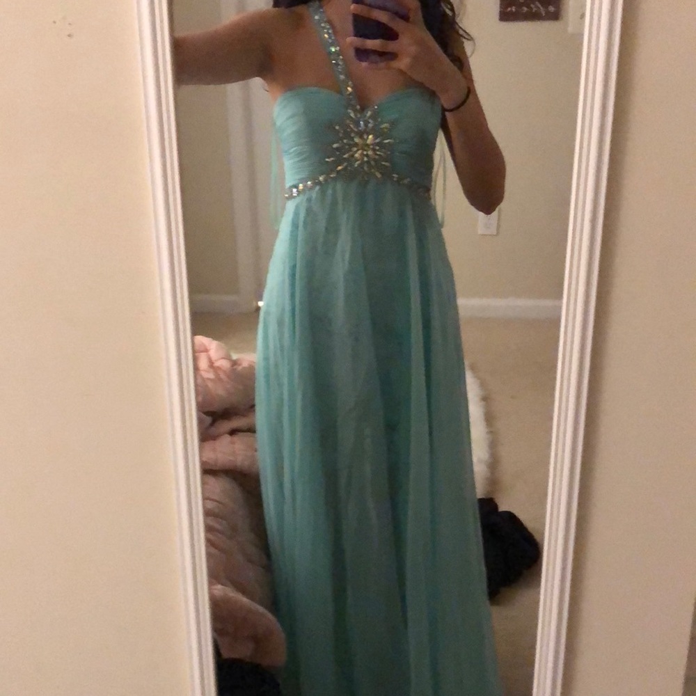 Beautiful Dave and Johnny dress